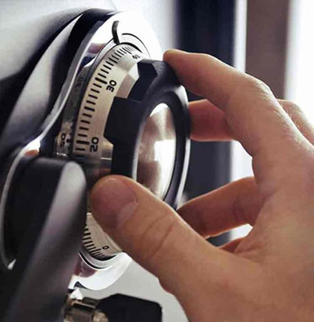 泸定开修保险柜锁